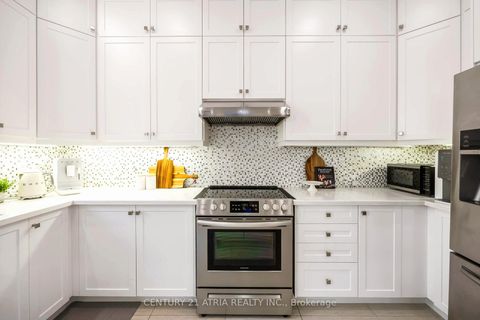 Photo 13 at 109 Vantage Loop, Woodland Hill, Newmarket