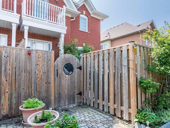 Photo 3 at 107 Clover Bloom Road, Wellington, Brampton