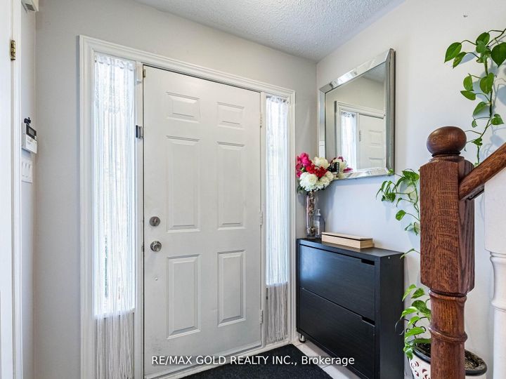 Photo 7 at 107 Clover Bloom Road, Wellington, Brampton