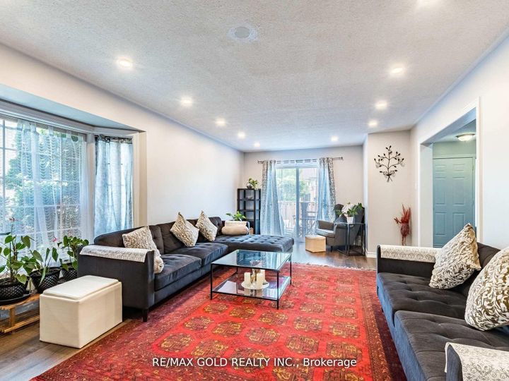 Photo 9 at 107 Clover Bloom Road, Wellington, Brampton