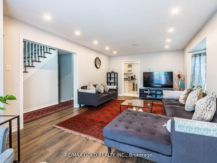 Photo 10 at 107 Clover Bloom Road, Wellington, Brampton