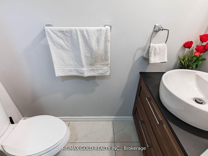 Photo 22 at 107 Clover Bloom Road, Wellington, Brampton