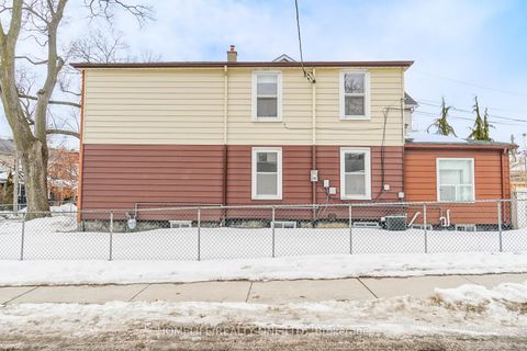 Photo 4 at 104 Benson Avenue, Wychwood, Toronto