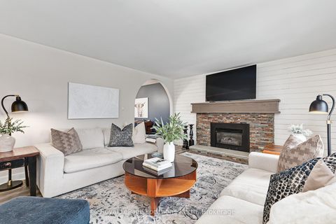 Photo 3 at 15 Blackburn Avenue, Nottawa, Clearview