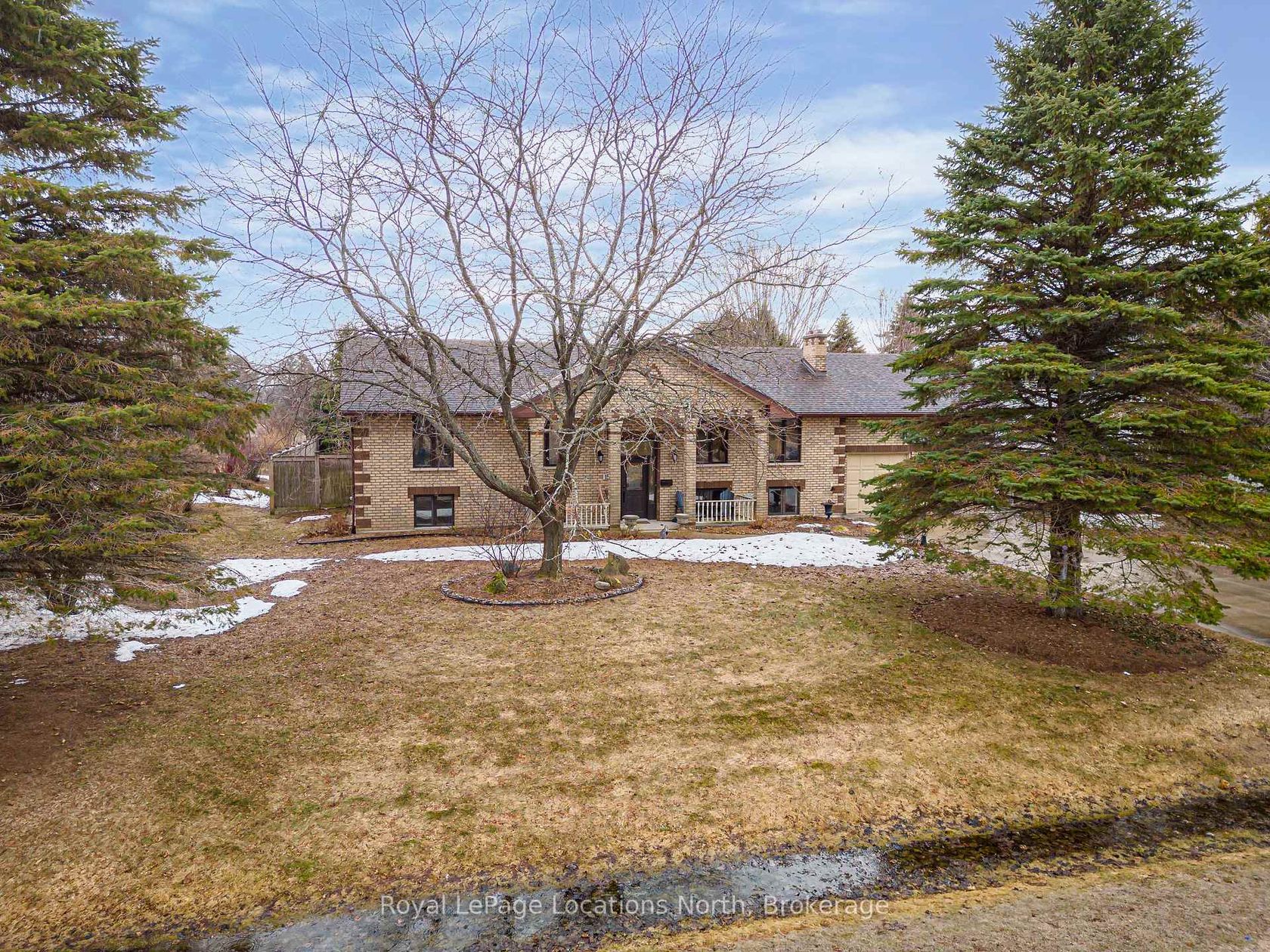 15 Blackburn Avenue, Nottawa, Clearview photo number 2