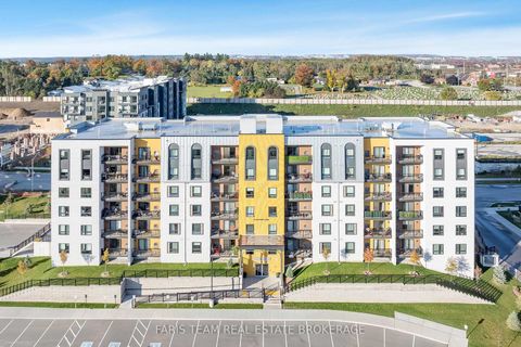 Photo 3 at 102 - 8 Culinary Lane, Rural Barrie Southeast, Barrie