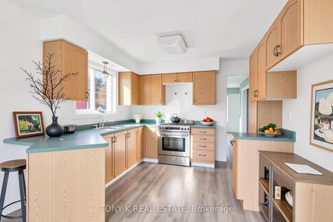 Photo 2 at 108 Kingsridge Road, Bayshore, Barrie