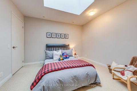 Photo 15 at 21 - 19 Valhalla Inn Road, City Centre West, Toronto