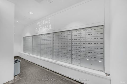 Photo 3 at 337 - 60 Princess Street, Waterfront Communities C8, Toronto