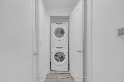 Photo 15 at 337 - 60 Princess Street, Waterfront Communities C8, Toronto