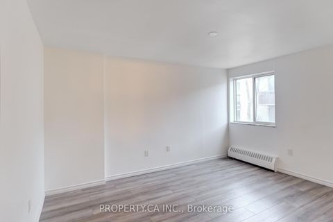 Photo 8 at 312 - 936 Glen Street, Lakeview, Oshawa