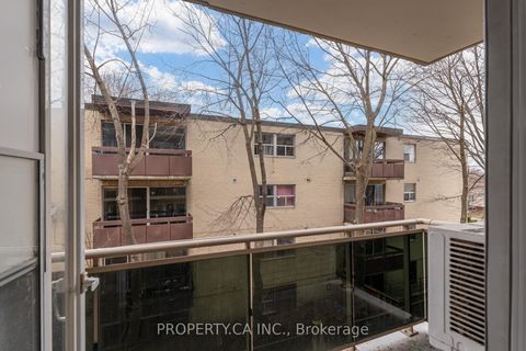 Photo 11 at 312 - 936 Glen Street, Lakeview, Oshawa