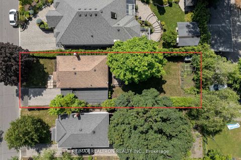 Photo 11 at 598 Coldstream Avenue, Lawrence, Toronto