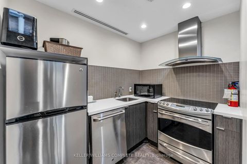 Photo 17 at 1008 - 169 Fort York Boulevard, Niagara, Toronto