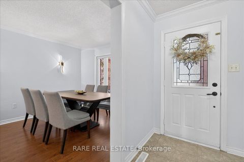 Photo 4 at 28 Hawkins Drive, Ardagh, Barrie