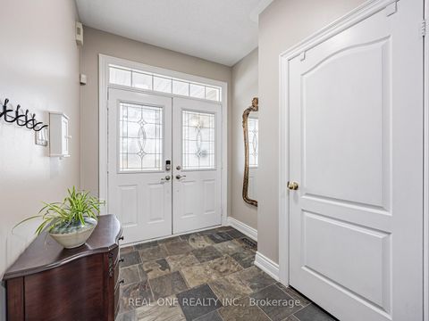 Photo 1 at 51 Hanson Crescent, Brooklin, Whitby