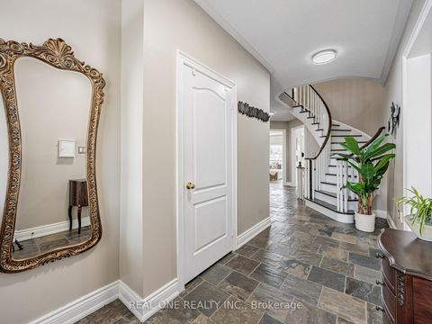 Photo 2 at 51 Hanson Crescent, Brooklin, Whitby