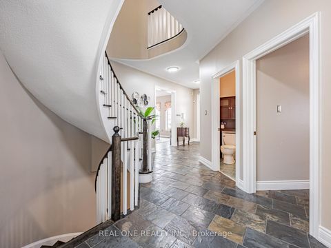 Photo 3 at 51 Hanson Crescent, Brooklin, Whitby