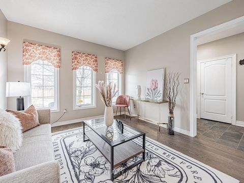 Photo 5 at 51 Hanson Crescent, Brooklin, Whitby