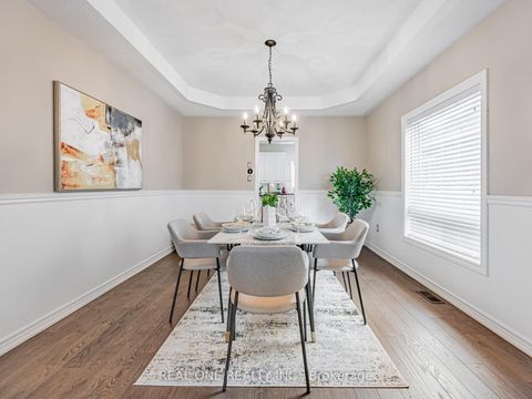 Photo 7 at 51 Hanson Crescent, Brooklin, Whitby