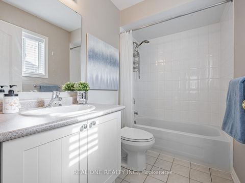 Photo 37 at 51 Hanson Crescent, Brooklin, Whitby