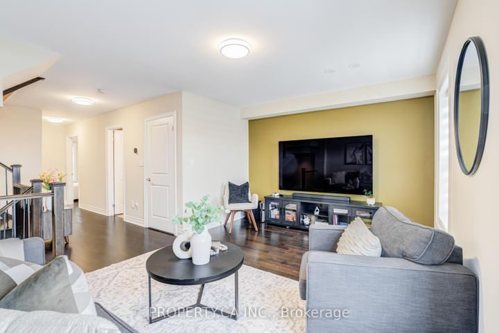 Photo 13 at 16 - 10060 Keele Street, Maple, Vaughan