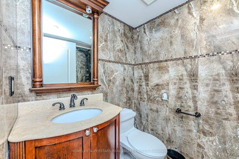 Photo 13 at 1005 - 7 Townsgate Drive, Yorkhill, Vaughan