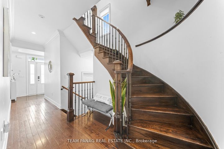 Photo 9 at 87 Haviland Circle, Wellington, Brampton