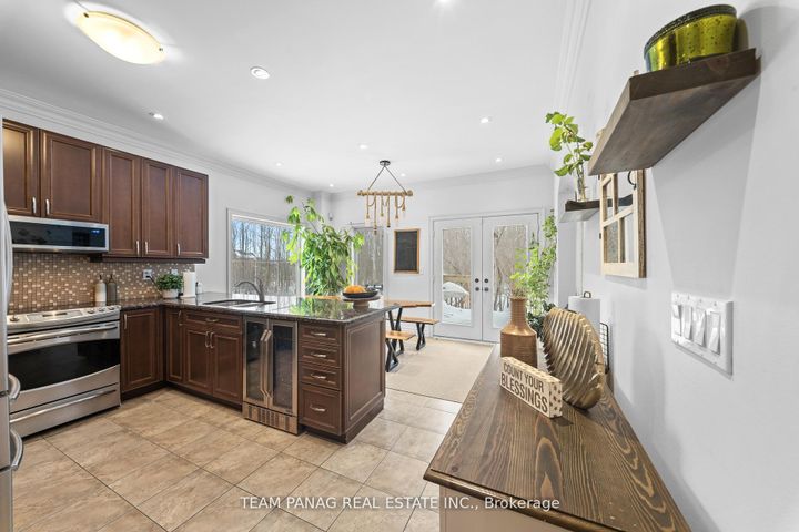 Photo 13 at 87 Haviland Circle, Wellington, Brampton