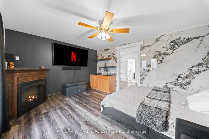 Photo 32 at 87 Haviland Circle, Wellington, Brampton