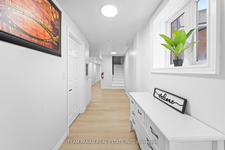 Photo 37 at 87 Haviland Circle, Wellington, Brampton