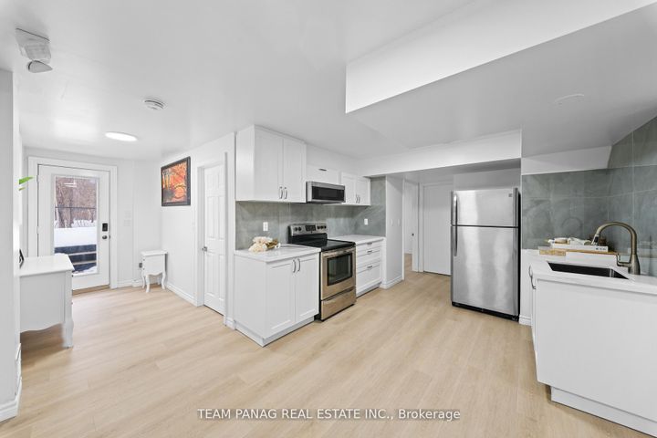 Photo 38 at 87 Haviland Circle, Wellington, Brampton