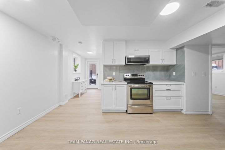 Photo 39 at 87 Haviland Circle, Wellington, Brampton