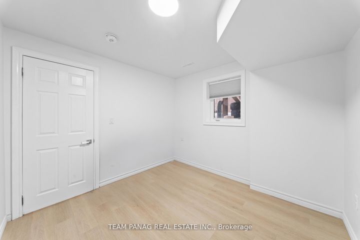 Photo 41 at 87 Haviland Circle, Wellington, Brampton