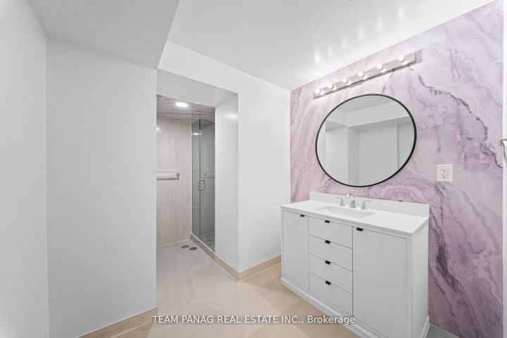 Photo 43 at 87 Haviland Circle, Wellington, Brampton