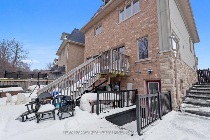 Photo 44 at 87 Haviland Circle, Wellington, Brampton