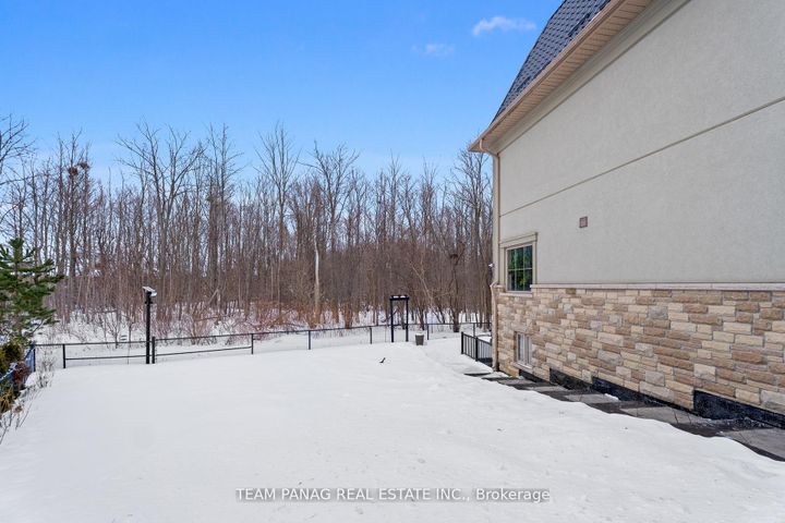 Photo 45 at 87 Haviland Circle, Wellington, Brampton