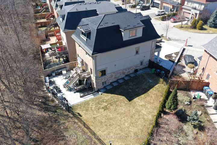 Photo 46 at 87 Haviland Circle, Wellington, Brampton