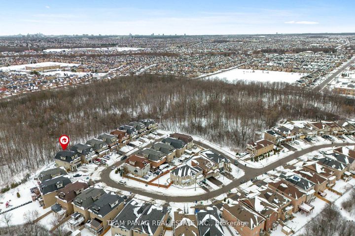 Photo 49 at 87 Haviland Circle, Wellington, Brampton