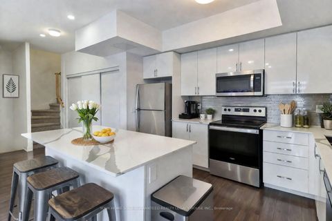 Photo 5 at 803 - 5279 Highway 7 Road, Vaughan Grove, Vaughan