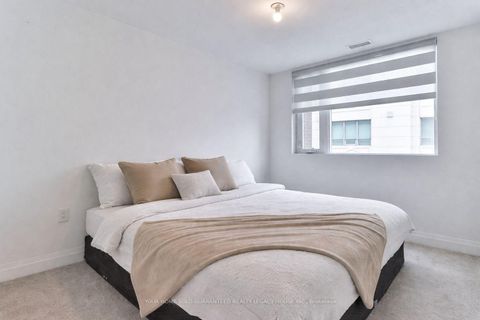 Photo 15 at 803 - 5279 Highway 7 Road, Vaughan Grove, Vaughan