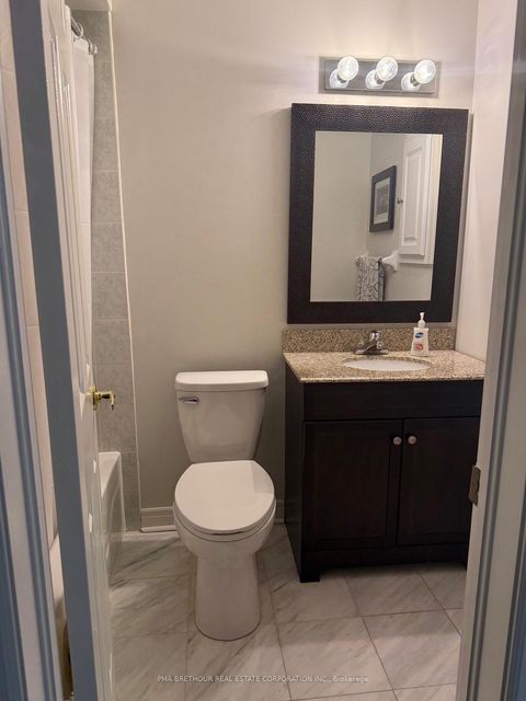 Photo 10 at 7 - 10719 Bathurst Street, Mill Pond, Richmond Hill