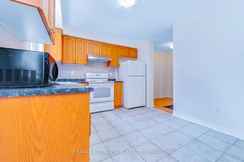 Photo 4 at 16B Gower Street, Parkview, Toronto