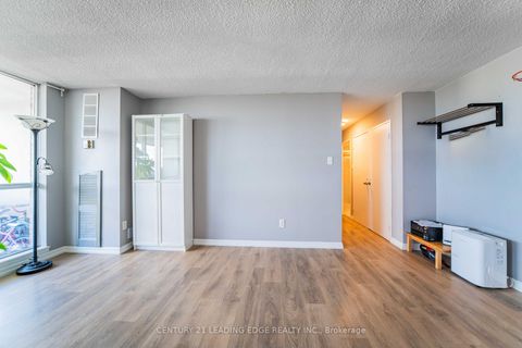 Photo 10 at 1510 - 120 Dundalk Drive, Dorset Park, Toronto