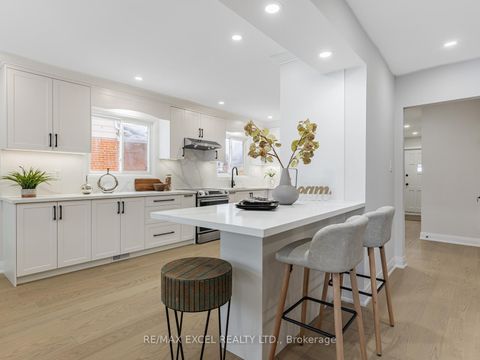 Photo 12 at 69 Baroness Crescent, Don Valley Village, Toronto