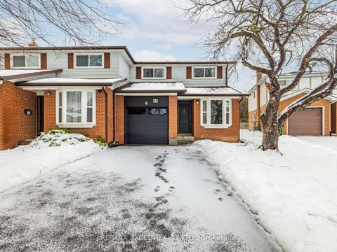 Photo 33 at 69 Baroness Crescent, Don Valley Village, Toronto