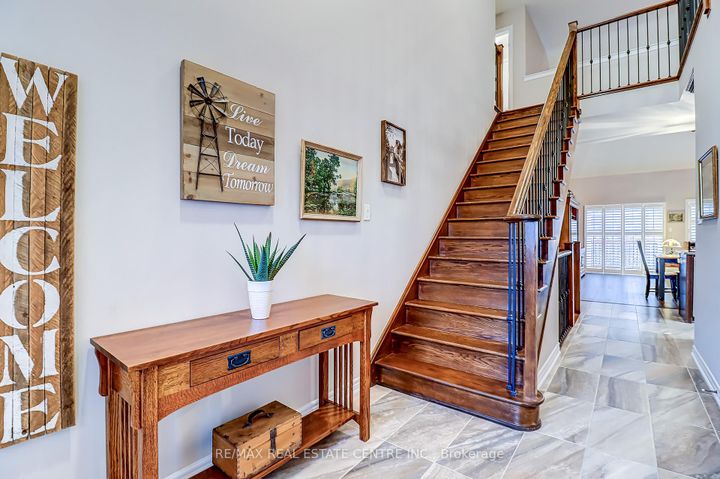 Photo 4 at 3 Alamode Road, Wellington, Brampton