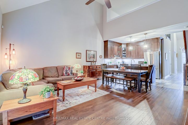 Photo 11 at 3 Alamode Road, Wellington, Brampton