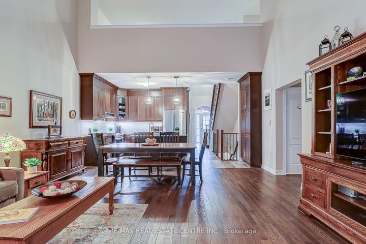 Photo 12 at 3 Alamode Road, Wellington, Brampton