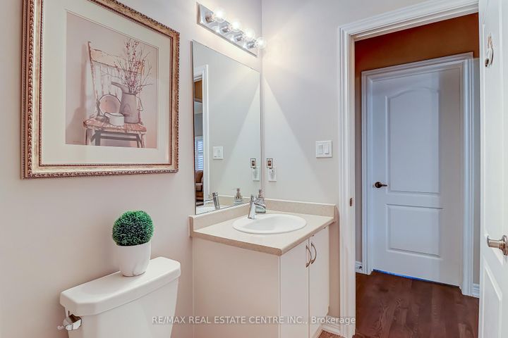 Photo 15 at 3 Alamode Road, Wellington, Brampton